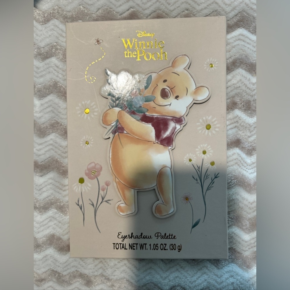 Disney Winnie the Pooh Eyeshadow Palette, Limited Edition, *NEW!*